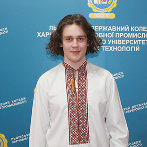 Це зображення має порожній атрибут alt; ім'я файлу 1stud-gazdyk-web.jpg