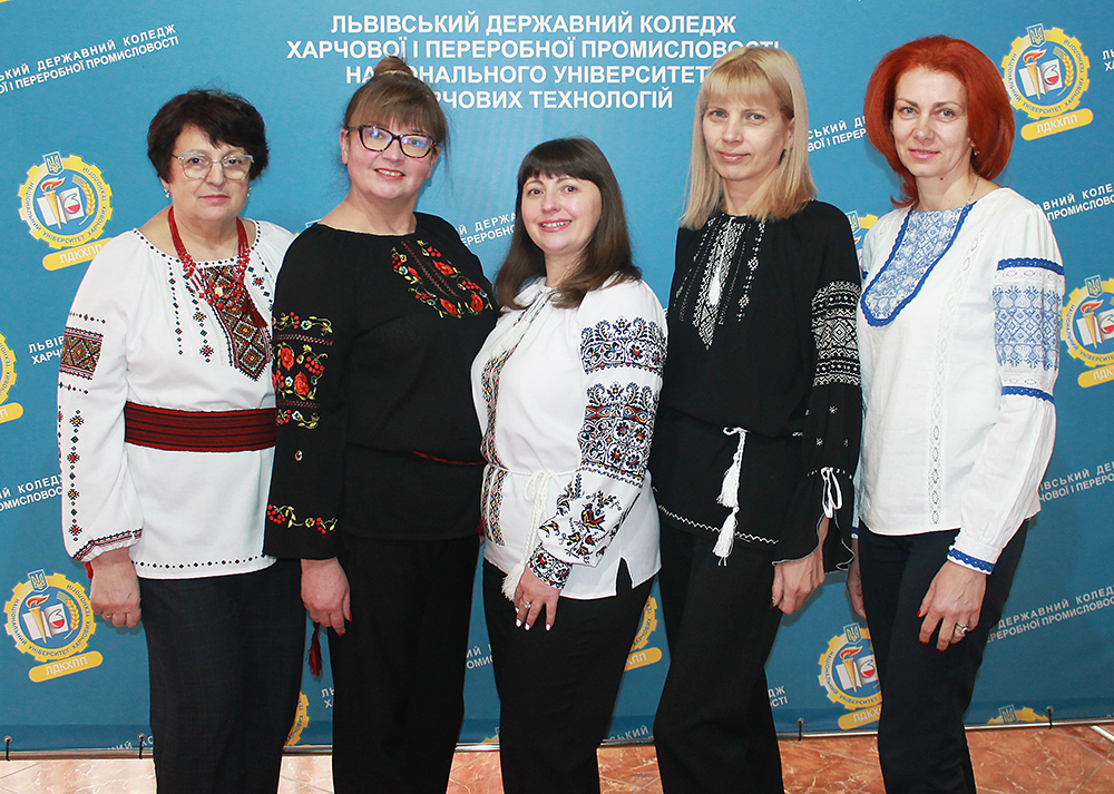 Це зображення має порожній атрибут alt; ім'я файлу gruppa-web.jpg