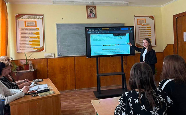 Черговий крок до професії: захист практики здобувачів освіти спеціальності «Маркетинг»