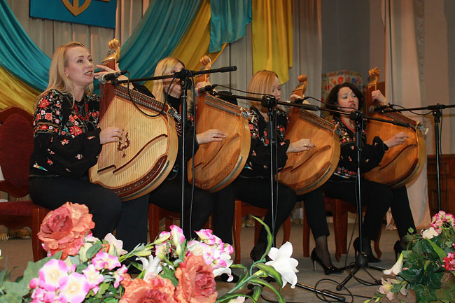 В коледжі відбувся благодійний концерт «Бережімо славу!» на підтримку Збройних Сил України