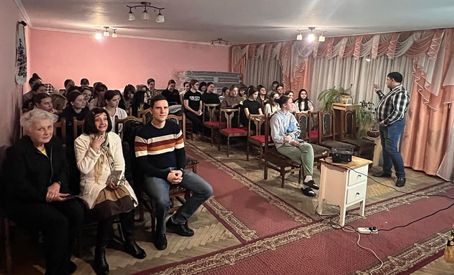 Від резюме до кар’єрного старту: у гуртожитку коледжу говорили про секрети успішного працевлаштування