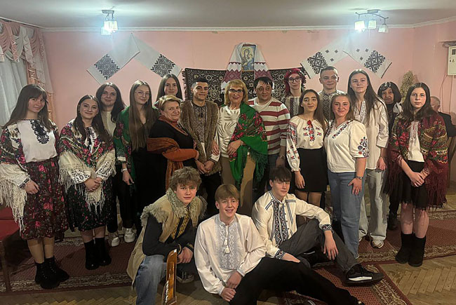 Андріївські вечорниці, що єднають серця та творять добро Андріївські вечорниці, що єднають серця та творять добро