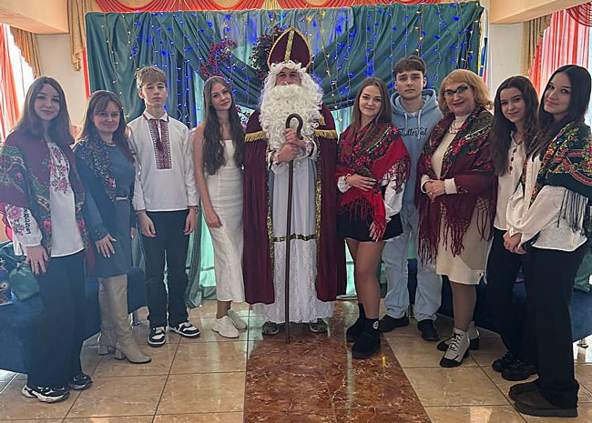 Святий Миколай завітав до коледжу! Святий Миколай завітав до коледжу!