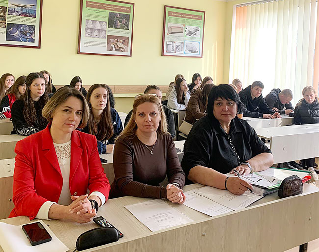 Меню — це не просто список страв, а стратегія прибутку Меню — це не просто список страв, а стратегія прибутку