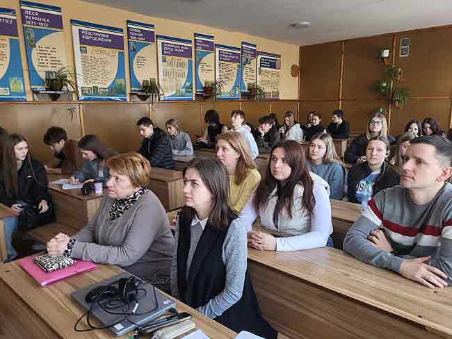 Мистецтво впевненості: гостьова лекція про подолання страху публічних виступів