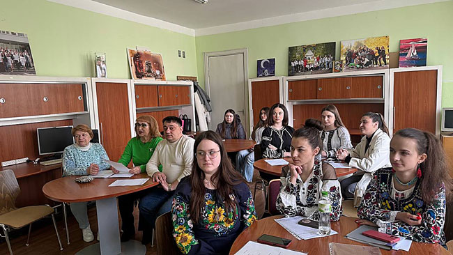 Новий крок до професіоналізму: успішний захист курсових робіт